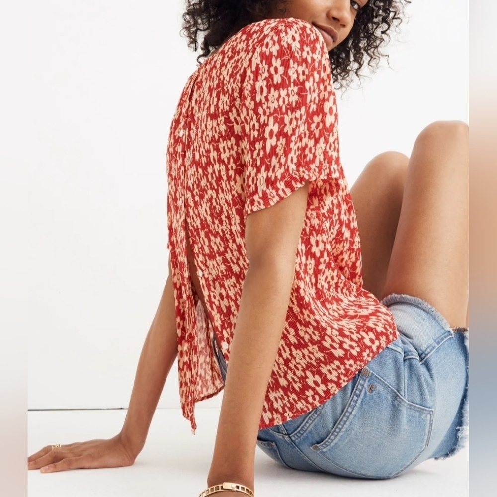 Madewell Red and White Relaxed Tie Front Blouse -Size S - 100% Polyester - Picture 2 of 9